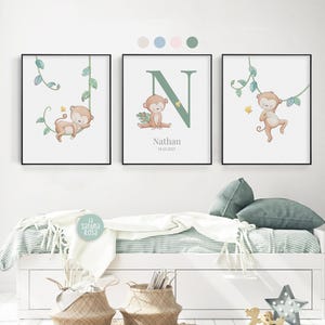 Juego de impresiones para guardería de jungla, letra inicial, arte de pared para guardería de mono, nombre de bebé personalizado, decoración de habitación de bebé, decoración de animales tropicales