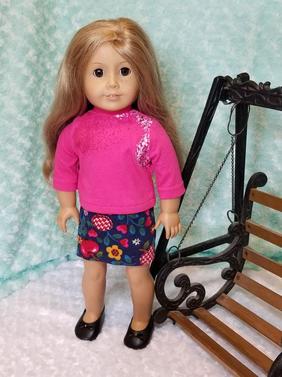 pink turtleneck outfit