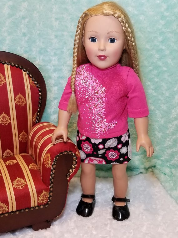 pink turtleneck outfit