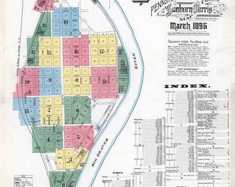 Könnte beinhalten: Eine Vintage-Karte von Beaver Falls, Pennsylvania, aus dem März 1896. Die Karte zeigt die Straßen, Blöcke und Gebäude der Stadt, mit einem Schlüssel zur Identifizierung verschiedener Orte. Die Karte ist in Schwarz, Rot, Blau und Gelb auf weißem Hintergrund gedruckt.