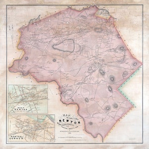 Puede incluir: Un mapa antiguo de la ciudad de Newton, condado de Middlesex, Massachusetts. El mapa está impreso en blanco y negro con detalles coloreados a mano. El mapa muestra las carreteras, los ríos y otras características de la ciudad. El mapa está fechado en 1854.