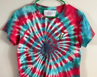 Spinning Tulip Upcycled Tie-dye T-shirt