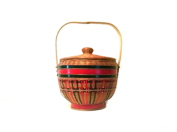 Vintage wicker basket bohemian basket purse // vin