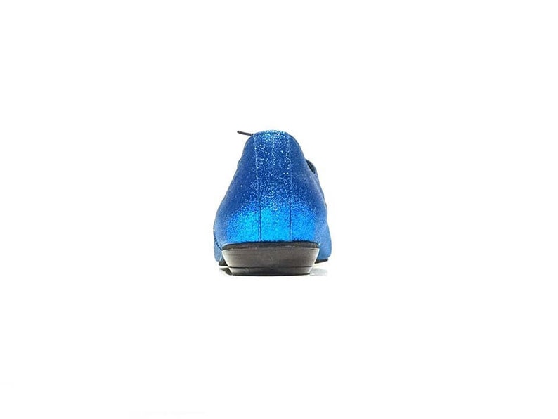 Vintage 1980s blue glitter sparkle tie up oxford shoes