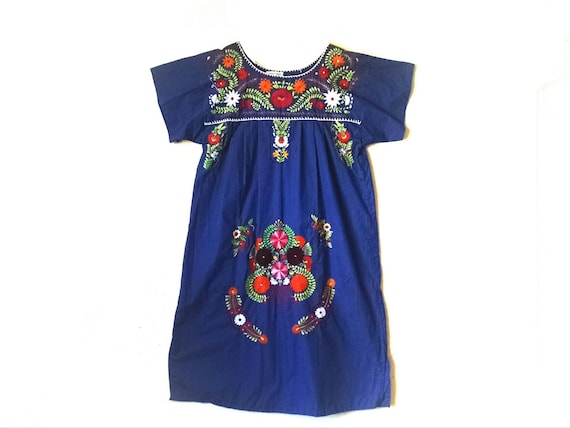 Vintage Mexican embroidered bohemian hippie midi d
