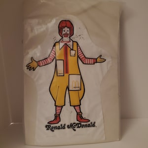Vintage Mcdonald&#39;s 1976 Ronald McDonald and Hamburger hand puppets. Rare and HTF