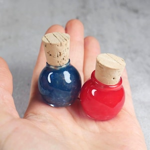 Miniature Health & Mana Potion Bottles: Gamer Decor, Set of 2