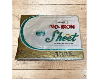 Lençol de solteiro novo vintage da Kmart, branco, sem necessidade de passar, estilo retrô moderno, fabricado nos EUA, com sistema de fechamento permanente.