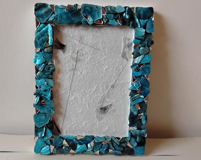 Mosaic Ocean Blue Stained Abalone Shell and Mirror, Vertical or Horizontal, Hanging or Tabletop 5 x 7-inch Frame with Glass