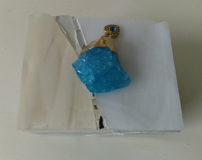 Mosaic White Stained Glass and Mirror Hinged, Jewelry, Trinket, Keepsake, Ring Box With a Gold Plated Ocean Blue Quartz Stone and Charm