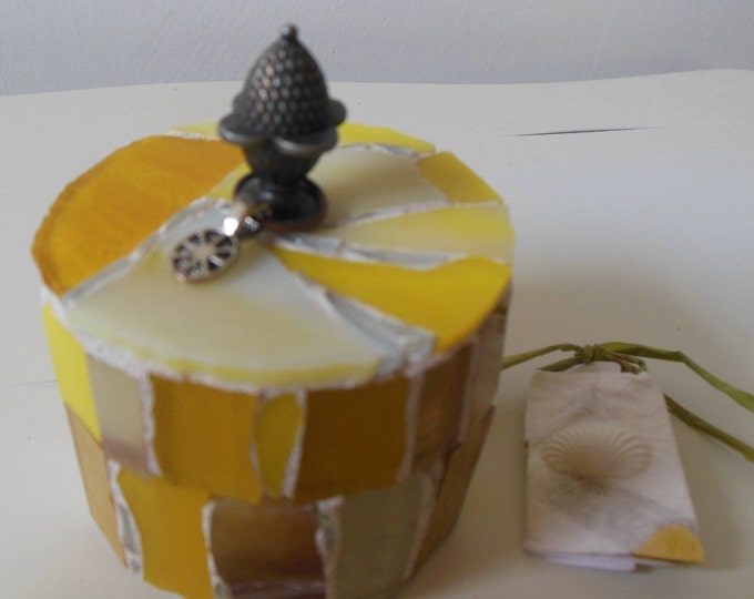 Yellow Stained Glass and Mirror Small Round Mosaic Trinket/ Jewelry Gift  Box with Charm