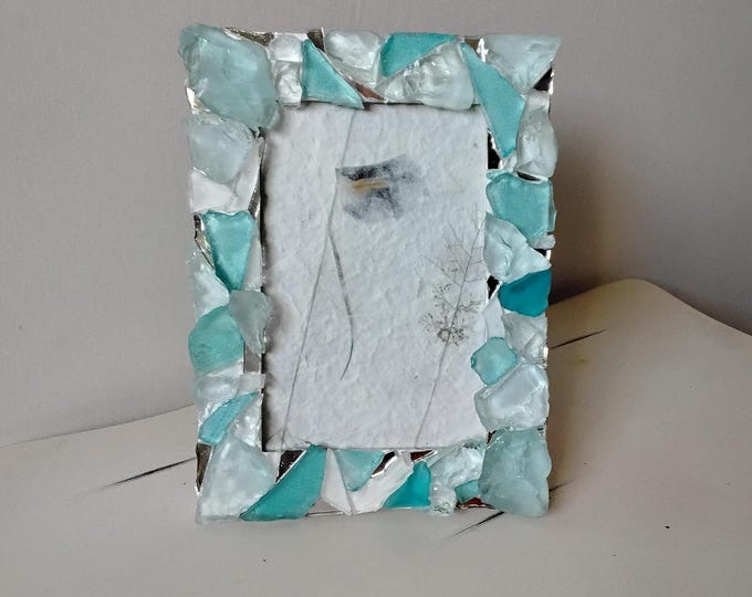 Handcrafted Mosaic Teal and Clear Sea Glass and Mirror 4-inch x 6-inch Hanging or Standing, Vertical or Horizontal Wood Frame with Glass