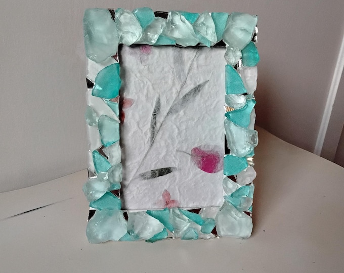 Handcrafted Mosaic Teal and Clear Sea Glass and Mirror 4-inch x 6-inch Hanging or Standing, Vertical or Horizontal Wood Frame with Glass