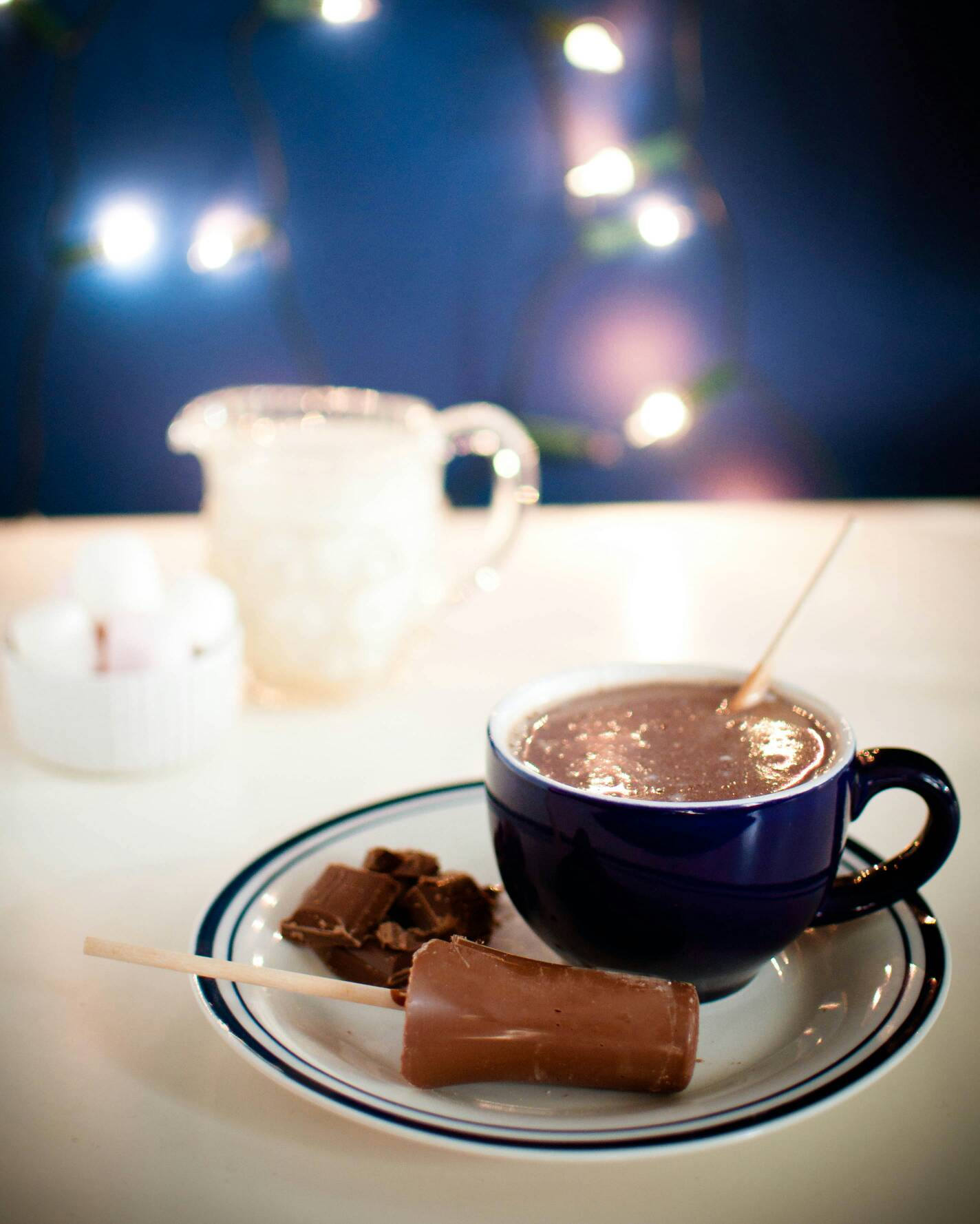 Hot Chocolate Stirrers  Banana & Caramel Milk Chocolate