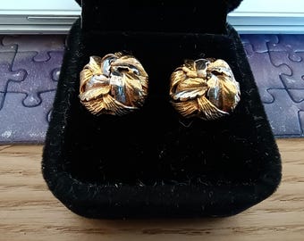 Chunky solid 9k gold earrings. Unique dome white and yellow gold 5.85g