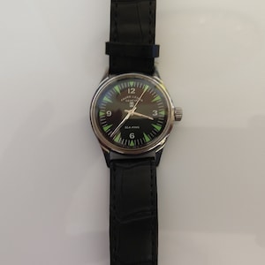 Vintage 1970&#39;s stainless steel Favre Leuba Geneve Sea King watch leather band
