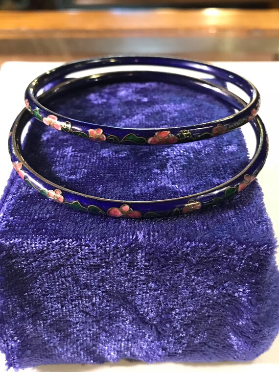Vintage blue glass bangle Gem