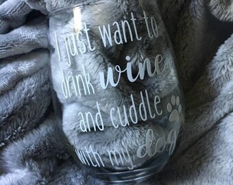 Dog wine glass, Dog mom, Fur mama wine glass, Animal lover, Pet wine glass, Cute wine glass, Stay home and cuddle