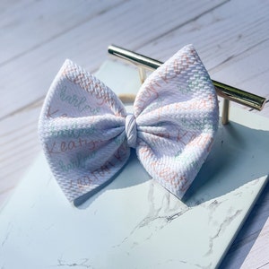 Gepersonaliseerde baby hoofd wrap, gepersonaliseerde baby strik, grote strik hoofd wrap, pasgeboren baby cadeau, peuter hoofdband