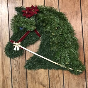 Horse head wreath