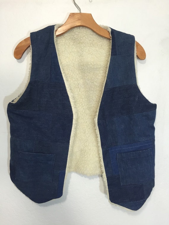 80's vintage denim patch work sherpa vest with pa… - image 1