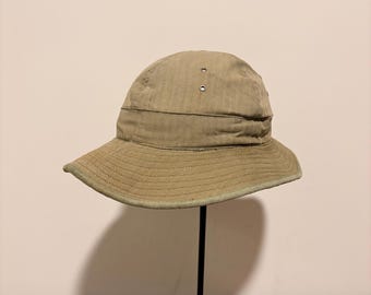 Andra världskriget 40-tals vintage militär HBT fiskbensmönstrad twillhatt storlek 7 3/8