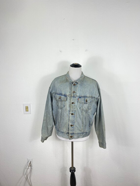 levi's distressed trucker jacket