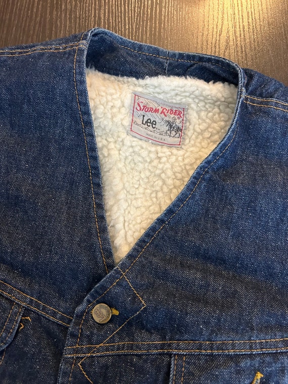 80s Vintage Lee Storm Rider Sherpa Lined Denim Vest Dark Wash