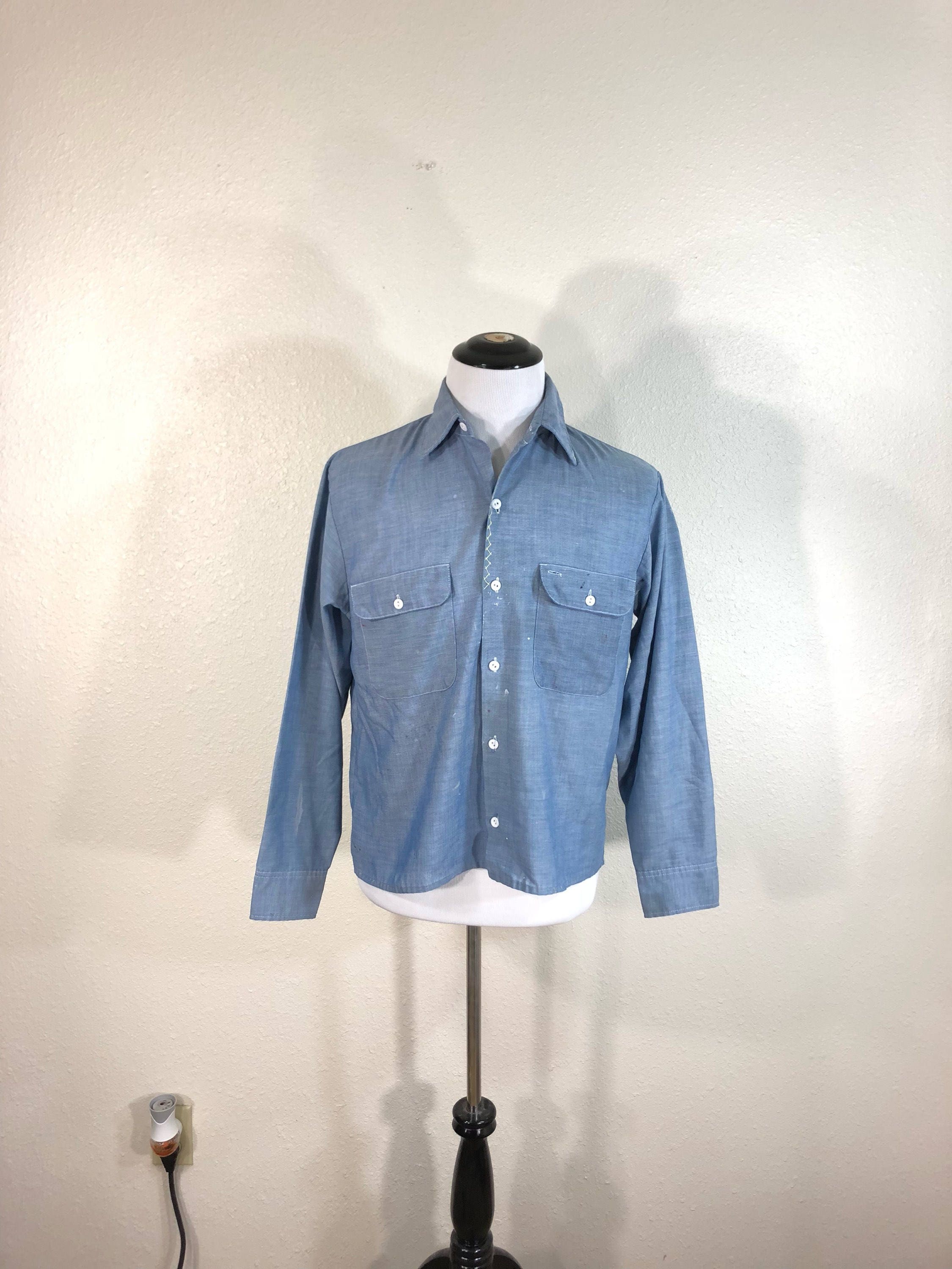 ILLEGALMONKKYVINTAGE 70's Vintage Big Mac 50/50 Blend Chambray Shirt with A Cool Paint Work Wear 865930 ILLEGALMONKKYVINTAGE 70's Vintage Big Mac 50/50 Blend Chambray Shirt with A Cool Paint Work Wear 865930