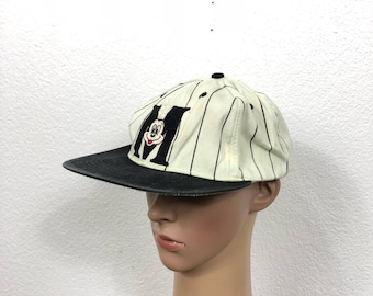 90's vintage striped mickey mouse snapback baseball cap