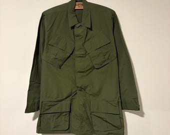 True Vintage Vietnam War Era, US Army Jungle Fatigue Jacket