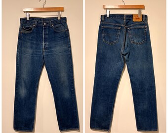 80-tals vintage Levi's 501 jeansjeans tillverkade i USA storlek 32 541546