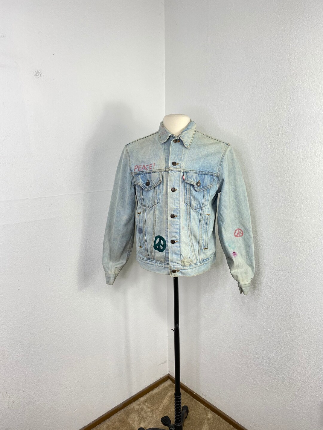 80s Vintage Distressed Levis 70506 Hand Painted Denim Trucker