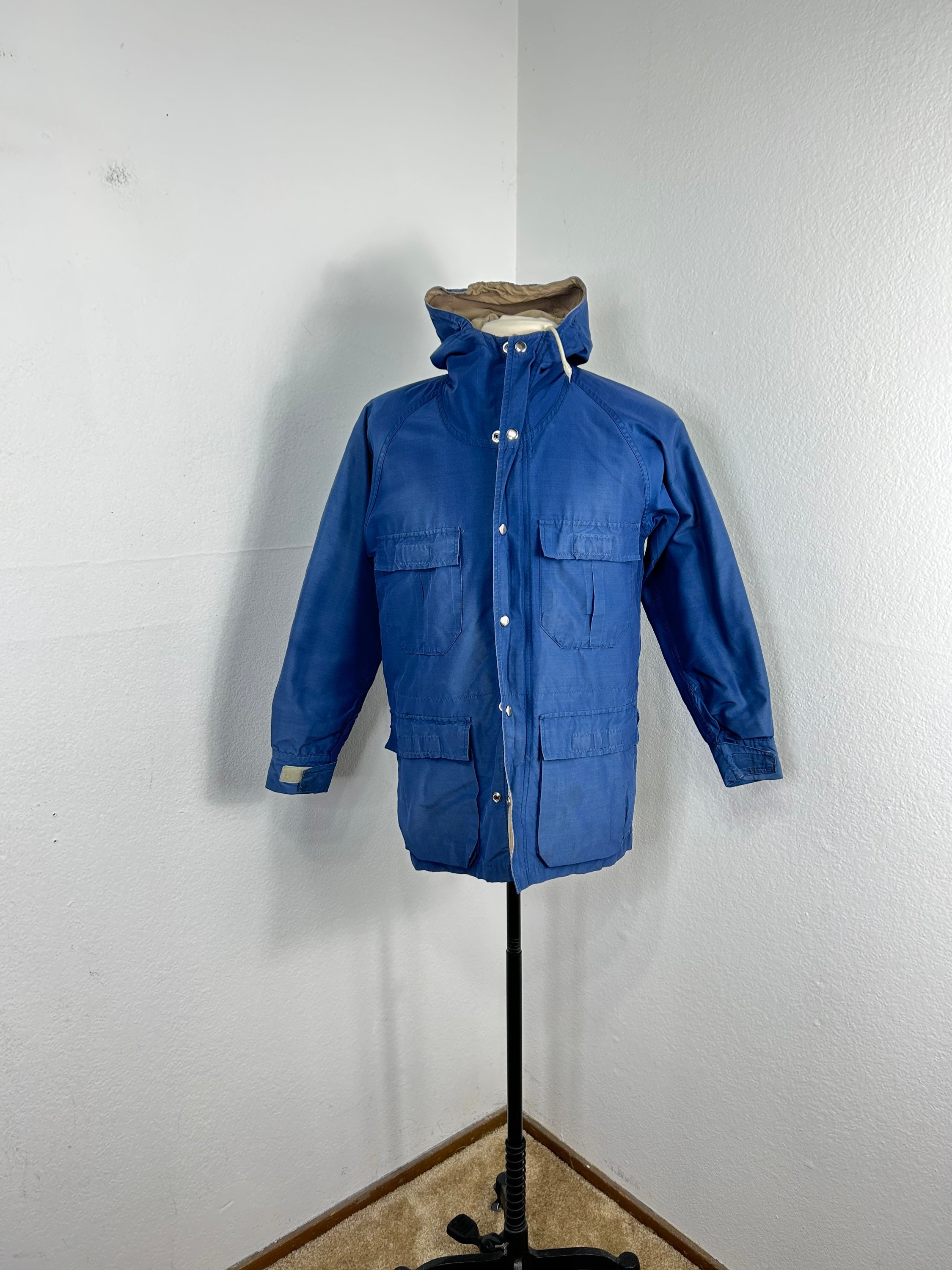 70s 80s Vtg Moutain Parka Rain Jacket Windbreaker Navy Blue Color 