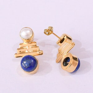 Bijoux plaqués or 22 carats, boucles d'oreilles en lapis lazuli, boucles d'oreilles de créateur, boucles d'oreilles avec pierre de naissance de septembre, boucles d'oreilles en perles, boucles d'oreilles sur tige image 4