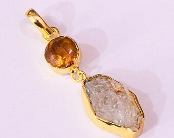 Colgante artesanal de diamantes Herkimer y citrino: bisel chapado en oro de 18 quilates