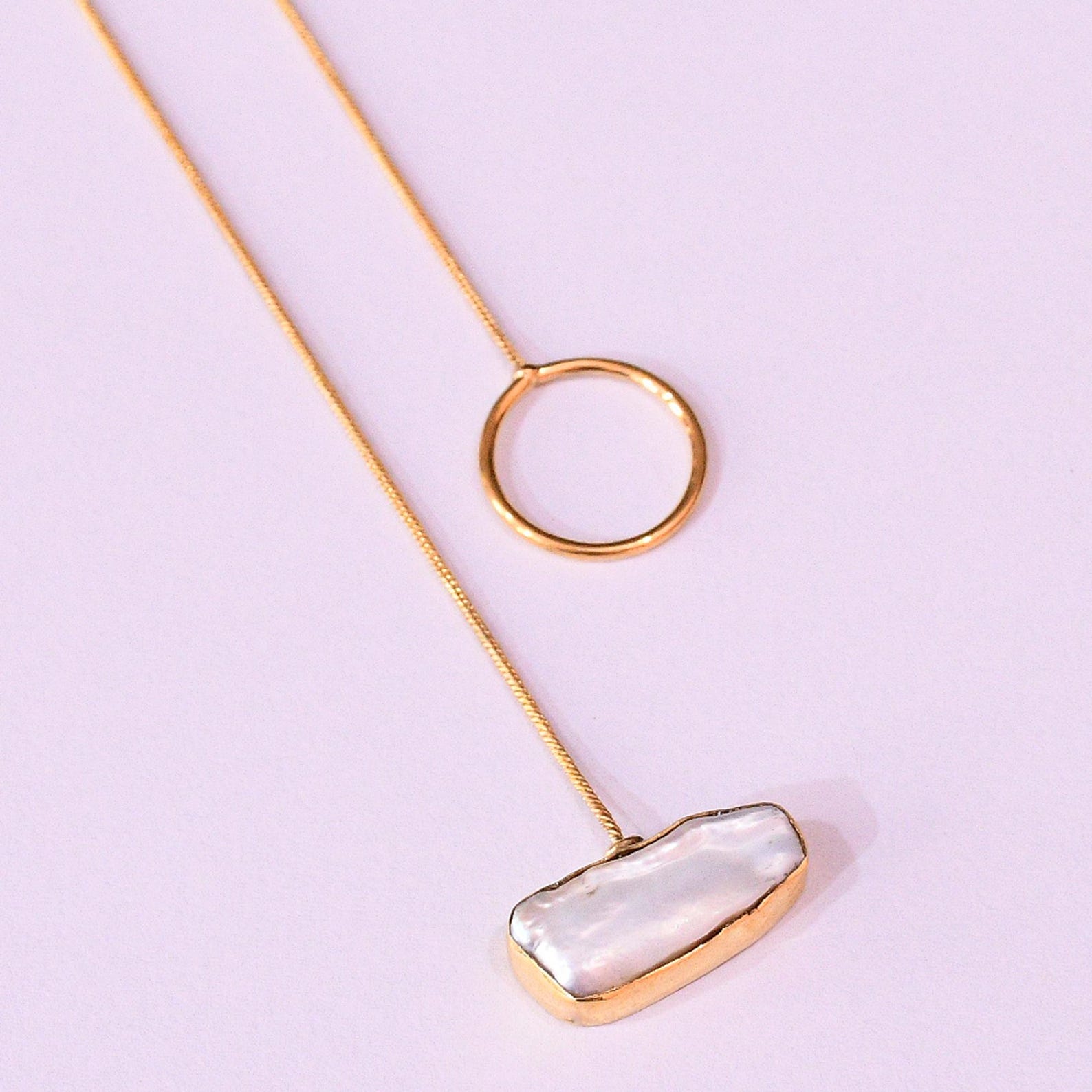 <p>Bianca Adjustable Pearl Bar Necklace</p>