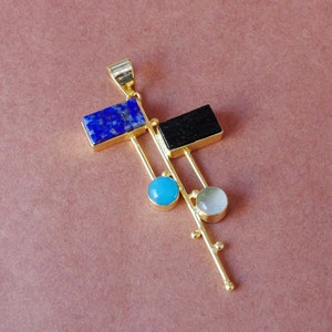 18k Gold Lapis Lazuli Pendant: Chalcedony, Tourmaline & Moonstone