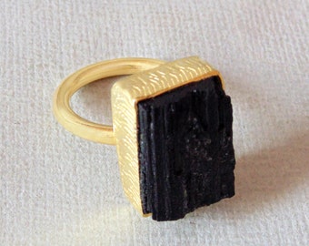 Gold Vermeil Ring, Rough Gemstone Ring, Black Tourmaline Ring, Mineral Stone Ring, Delicate Ring, Healing Crystal Ring, Womens Stacking Ring