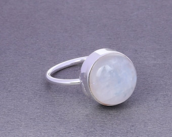 Bague pierre de lune arc-en-ciel naturelle, grosse bague en argent sterling, bague avec pierre de naissance, bague à superposer pour femme, bague en argent simple, bijoux de festival