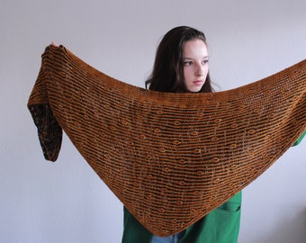 Bathwick DK shawl knitting pattern with brioche stitch