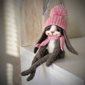 Jouets feutrés lapin lapin forestier Aiguille feutré Jouets en laine Sculpture douce Animal en laine Cadeau pour enfants Cadeau de Pâques fille Cadeau de lapin