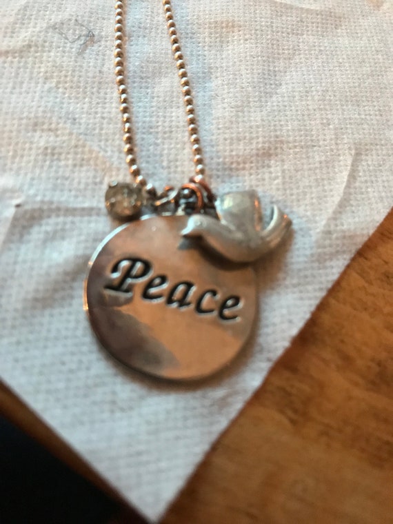Free Shipping 18" Silver Necklace Dove of PEACE P… - image 1