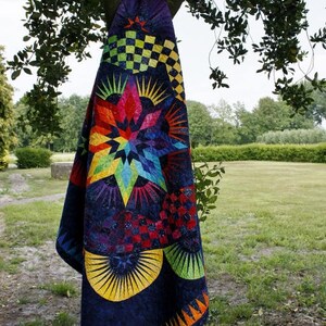 Jdj Circle of Life PATTERN ONLY Paper Piecing Quilt by Jacqueline De ...