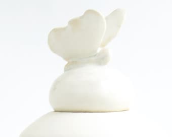 Lid Decoration - made to order - lid decoration, ceramic urn sculpture, bird, animal sculpture, butterfly for cremation urn