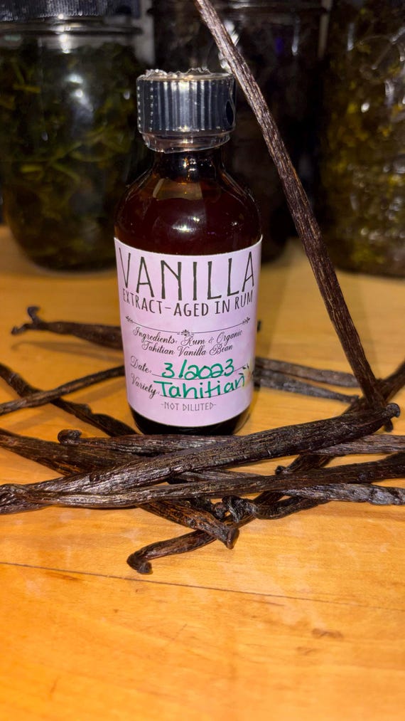Rum-Aged Tahitian Vanilla Extract - Organic Tahitian Vanilla Beans - Includes Whole Vanilla Bean