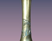 Meiji Japanese Bronze One Bouton Vase with Egress and Bamboo Motif