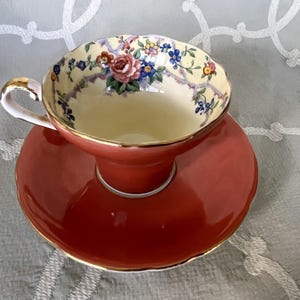 20%off-AINSLEY Bone China Pompeian Red CUP and SAUCER England-1934-1950