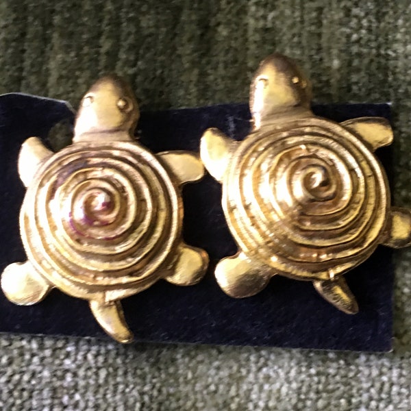 Vintage 1970s Nancy Katz   Gold Tone TURTLE SHOE CLIPONS