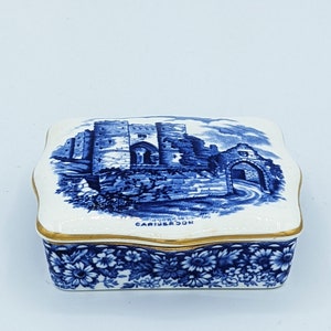 Portasigarette vintage in porcellana Sutherland blu e bianca, scatola portaoggetti con coperchio, scatola portaoggetti Gran Bretagna storica Hudson & Middleton anni '50 Inghilterra